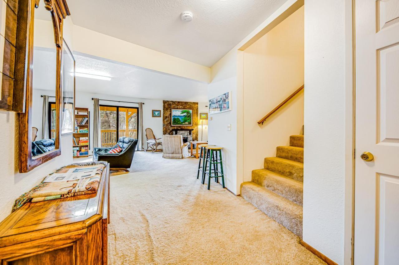 Luring Lakefront Landing グローヴランド エクステリア 写真